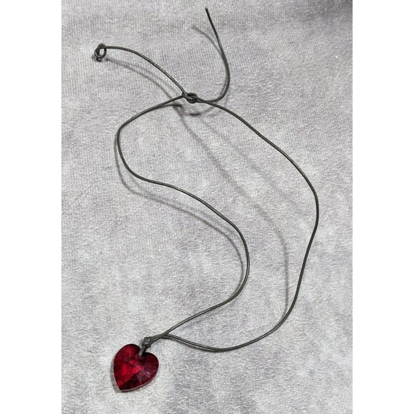 Casual Coquette Tie On Red Heart Pendant Necklace - Picture 2 of 6